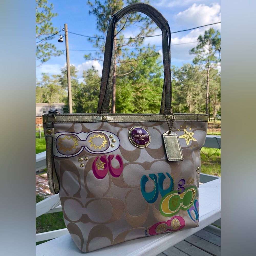 Limited edition! Coach Beige Signature Tote with Multicolor Patch Accents